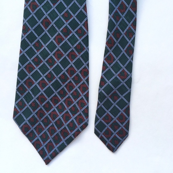 Guy Laroche Paris 100% Silk Green Maroon Print Men's Casual Neck Tie Designer - Picture 2 of 3